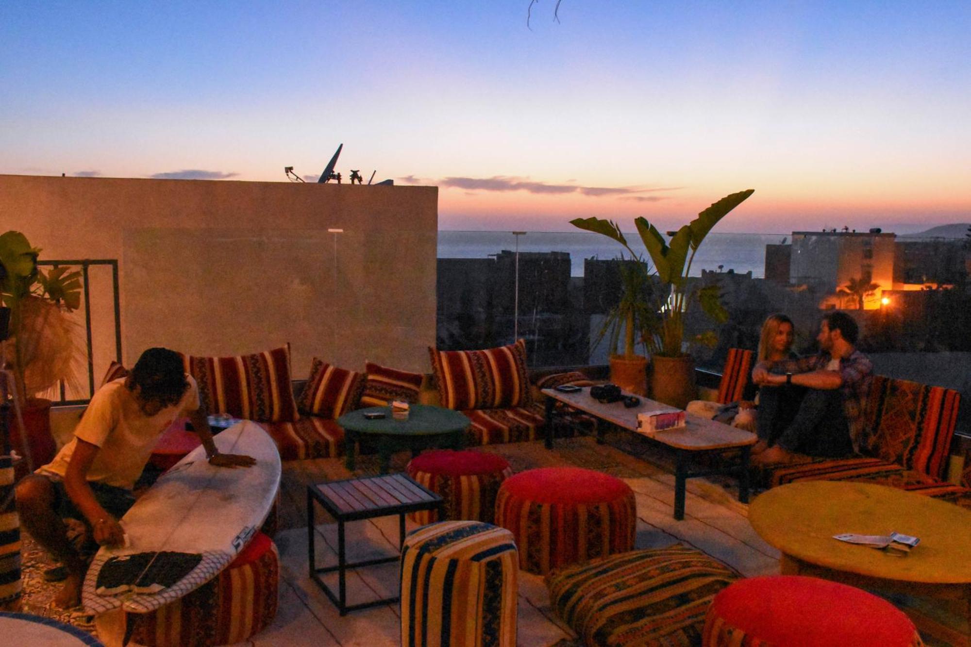 Playa Del Sol Surf House Hostel Tamraght Ngoại thất bức ảnh